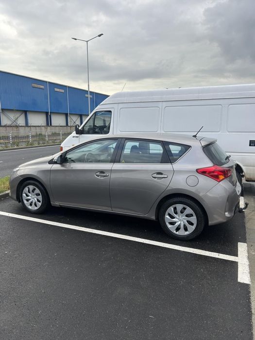Toyota Auris 1.33 VVT-I 6скорости , подгрев