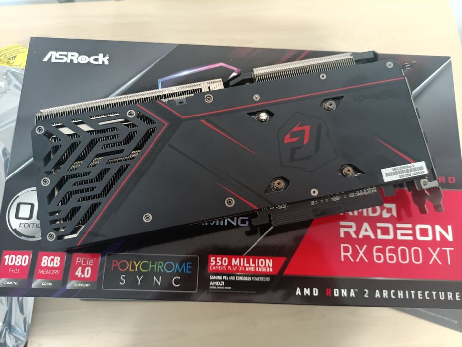 Placa video AMD RX 6600 XT 8gb Impecabila
