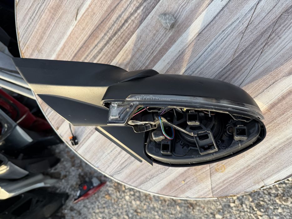 Огледало Peugeot 2008