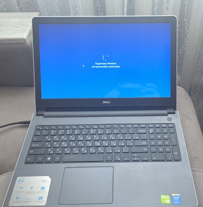 Ноутбук dell model p51f