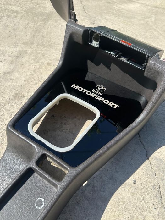 Полка площадка М МКПП BMW E32-34