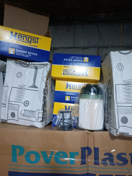 Запчасти на Актрос МП 4 Поддон. прокладки . фильтра