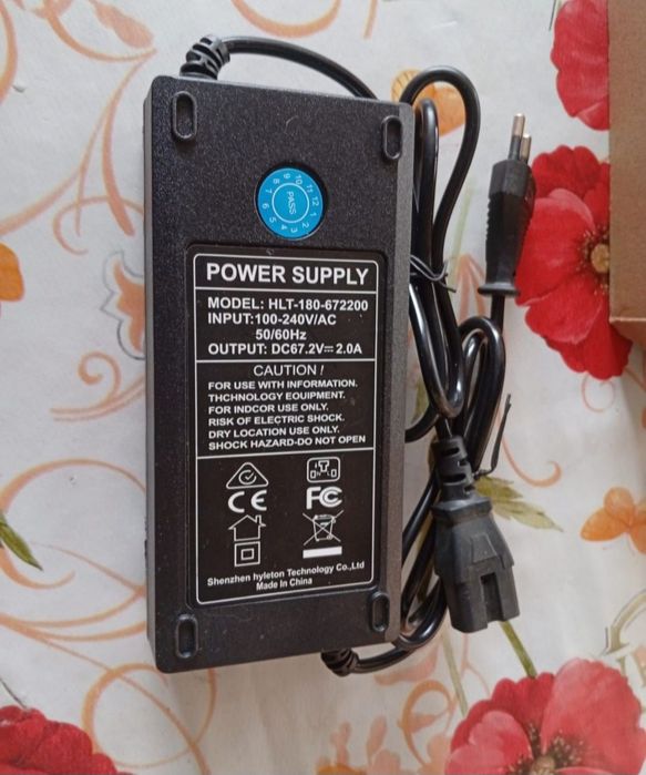 Vând incarcator scuter electric city coco