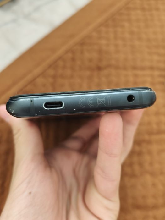Продаю телефон Asus rog phone 5.