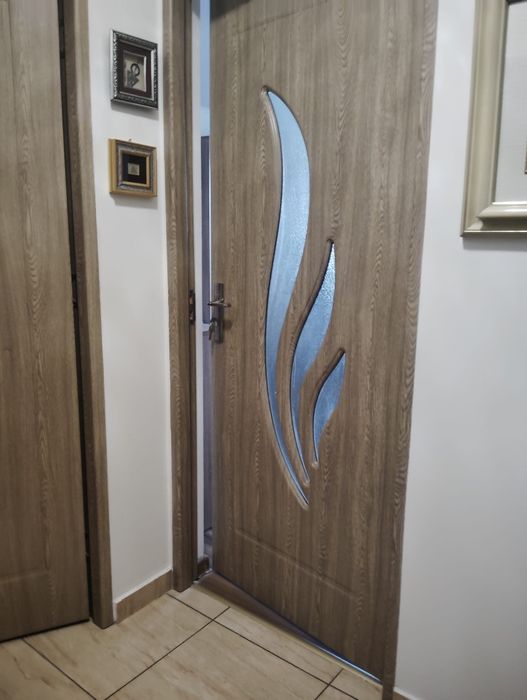 Vand garsoniera complect renovata si mobilata