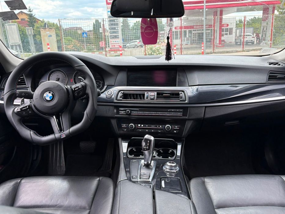 BMW 5 Series 2011 — imagine 4
