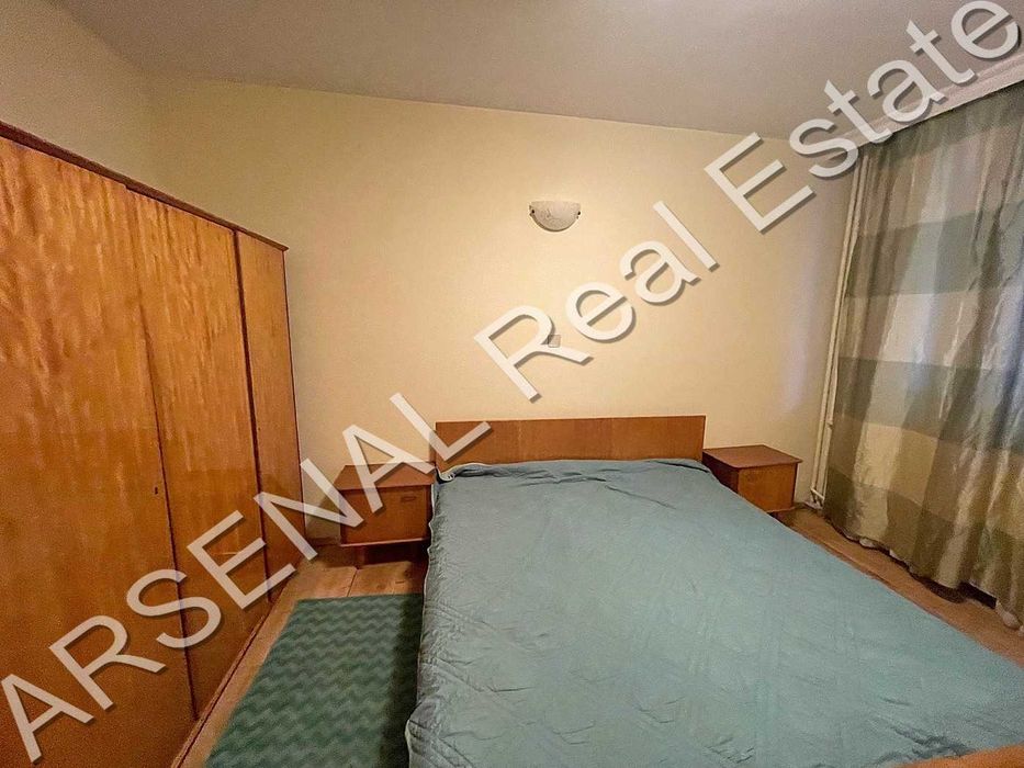 Двустаен апартамент под наем, Гео Милев