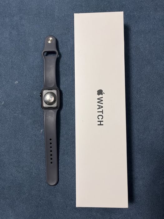 Apple Watch SE, 2nd gen, 40 mm