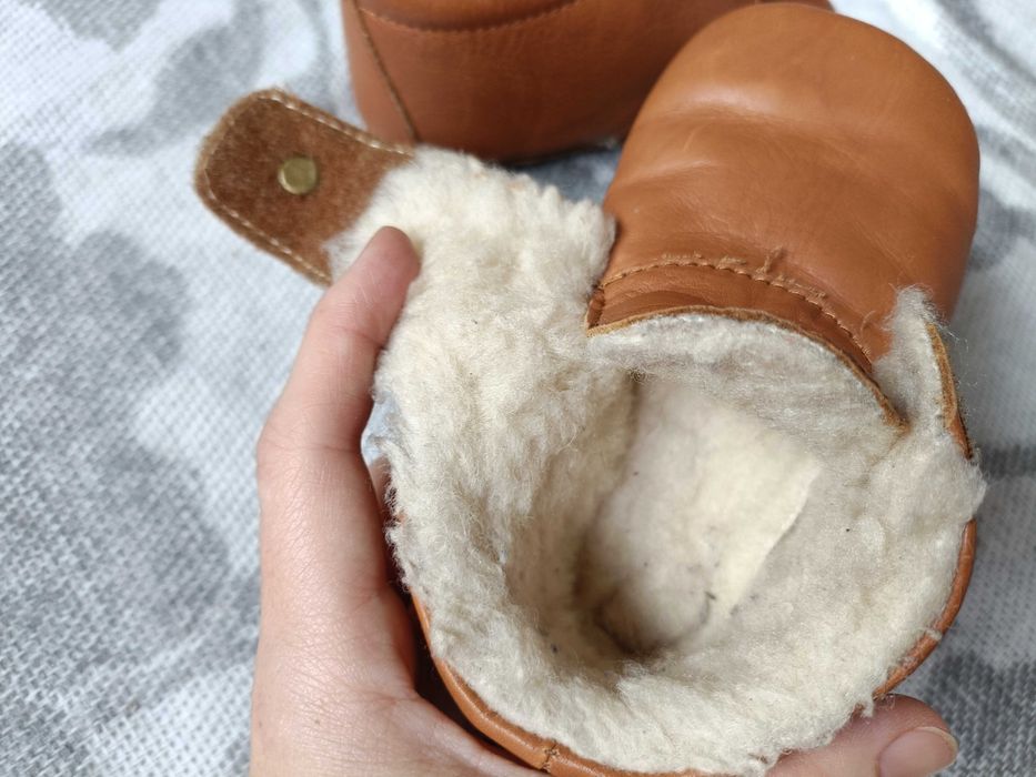 Botosi din piele si lana 22 (12.5cm)