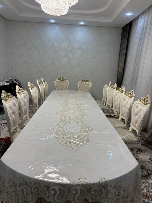 Продам стол и стулья