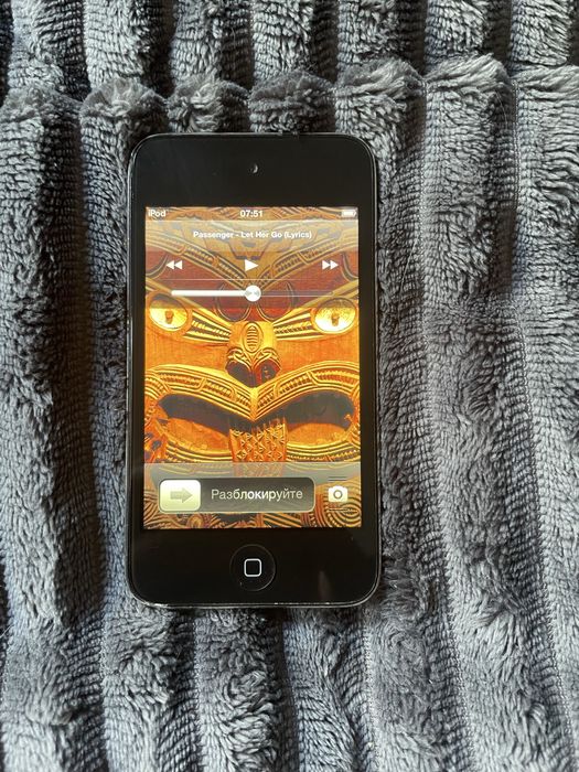 ipod  touch1-gen запазен 8gb