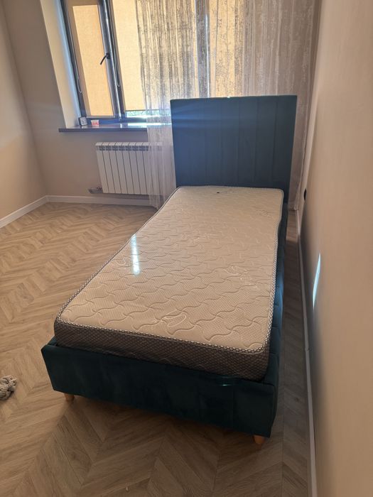 продам кровать новый