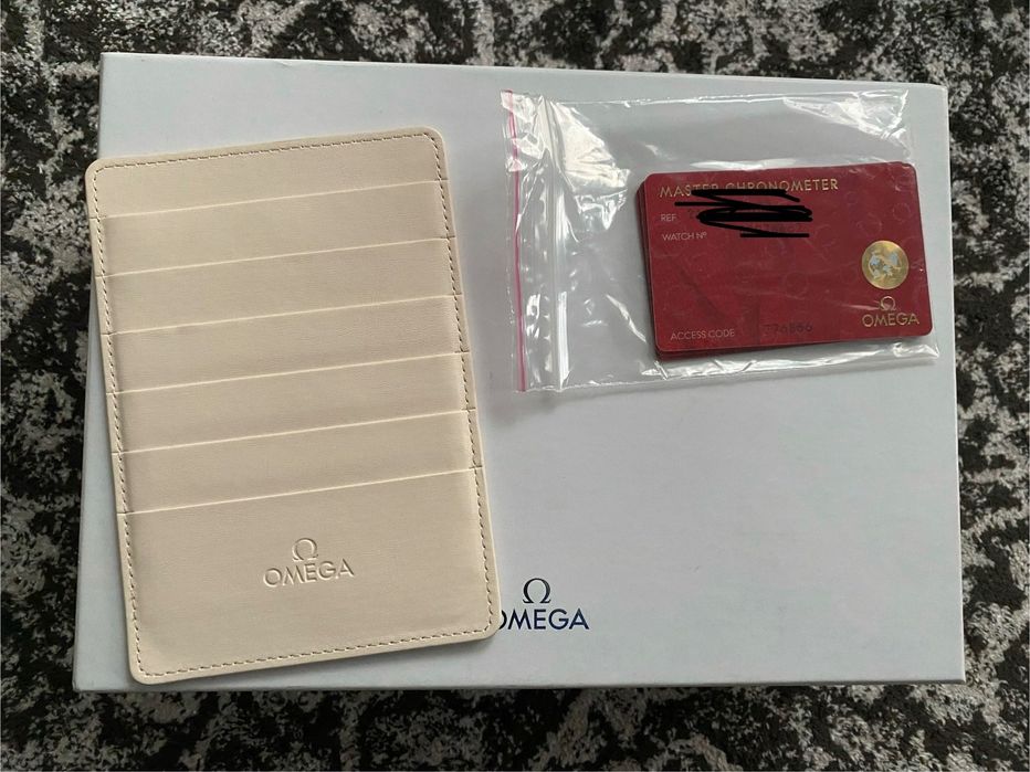 Omega Seamaster Diver 300 M Chronometer 2023 Box & Papers