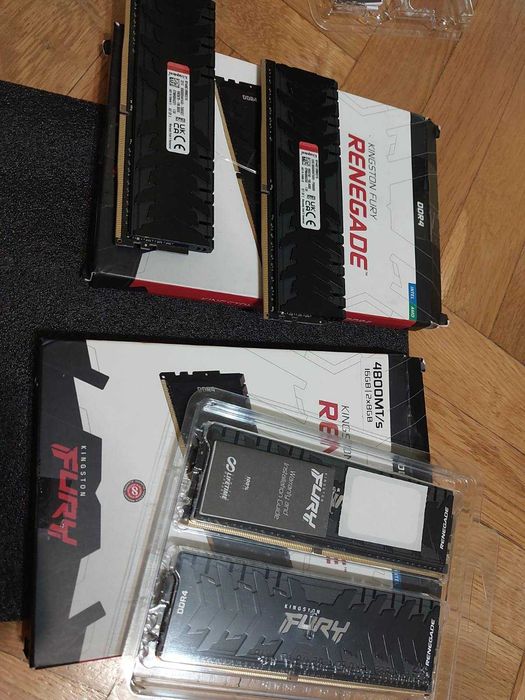 16GB 4800Mhz CL19 DDR4 - Kingston Fury Renegade
