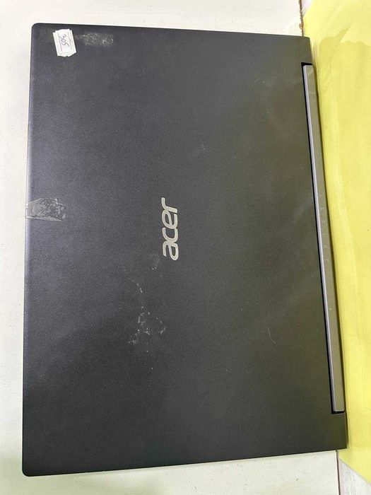 Laptop ACER ASPIRE A715 (ctg)