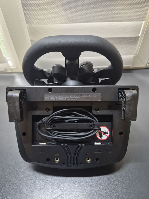 Продам LOGITECH G923