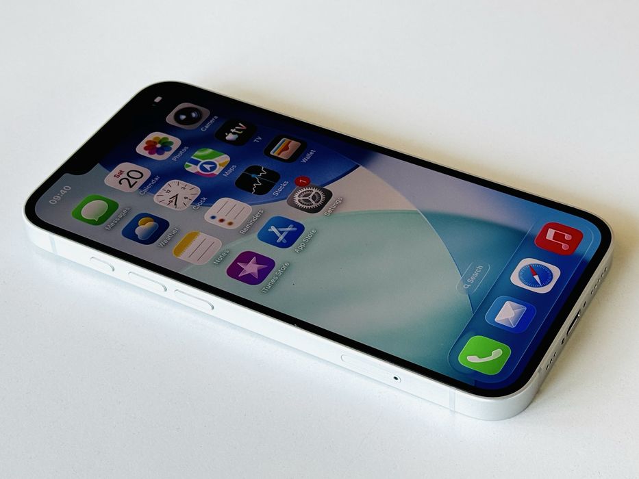 Iphone 16E 128GB White Гаранция 6 месеца