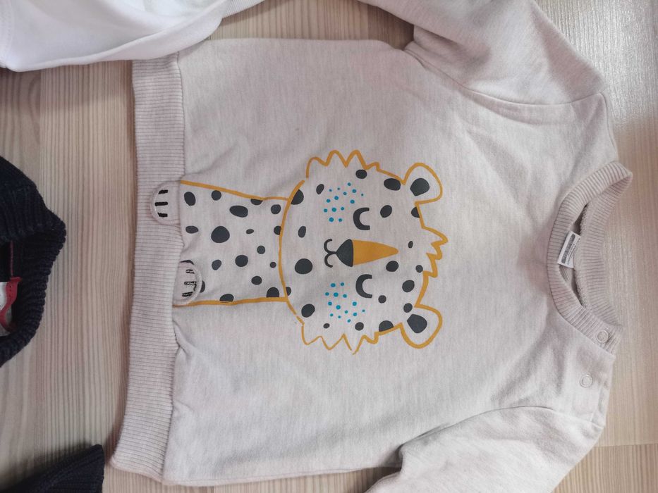 Pulovăr + Body-uri + bluza 3-6 luni