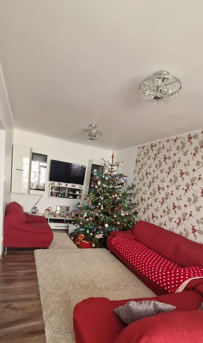 Vând apartament cu 2 camere