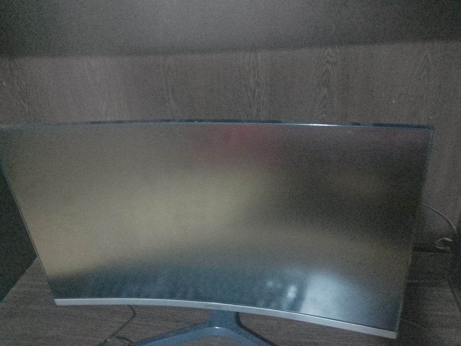 Monitor gaming curbat Samsung