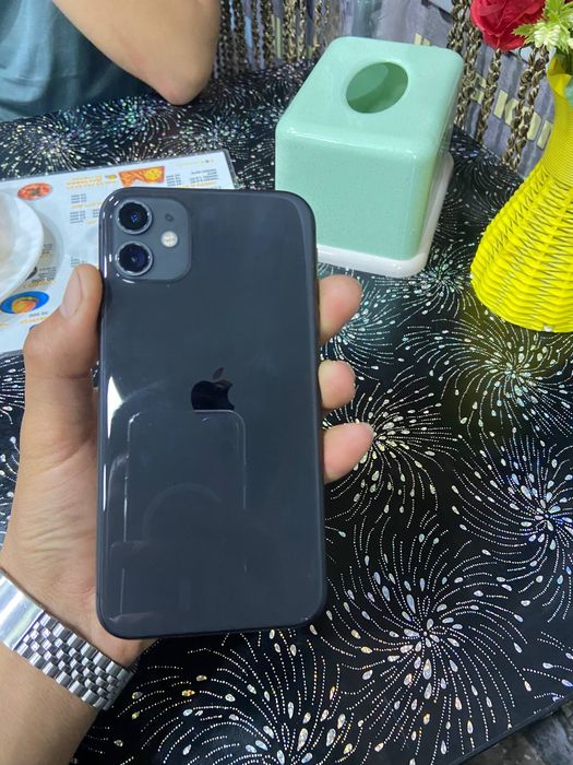 Iphone 11 ideal holatda