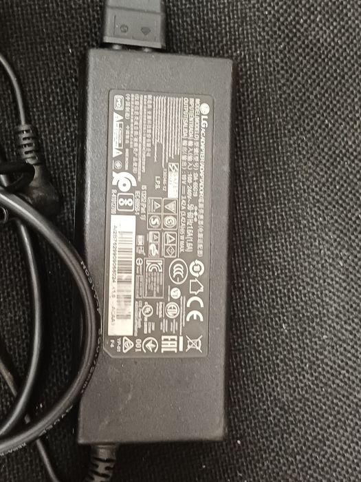 Incarcator alimentator TV LG 19v 3 42A. Este testat

#9
