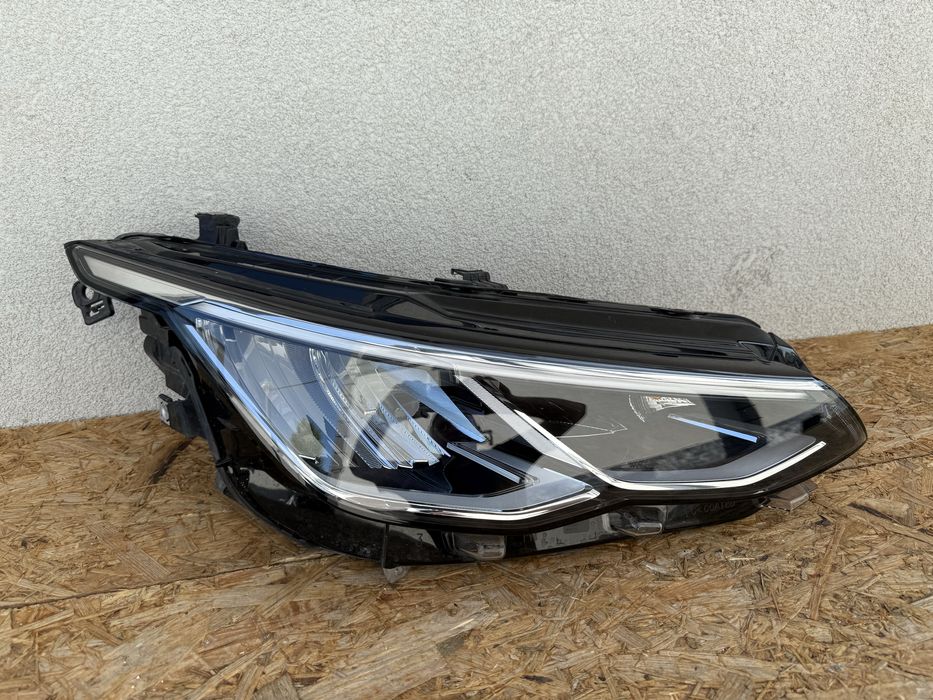 Far dreapta VW Golf8 Golf MK8 Full LED Original Europa