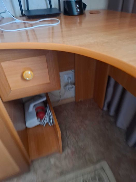 Стол компьютерный