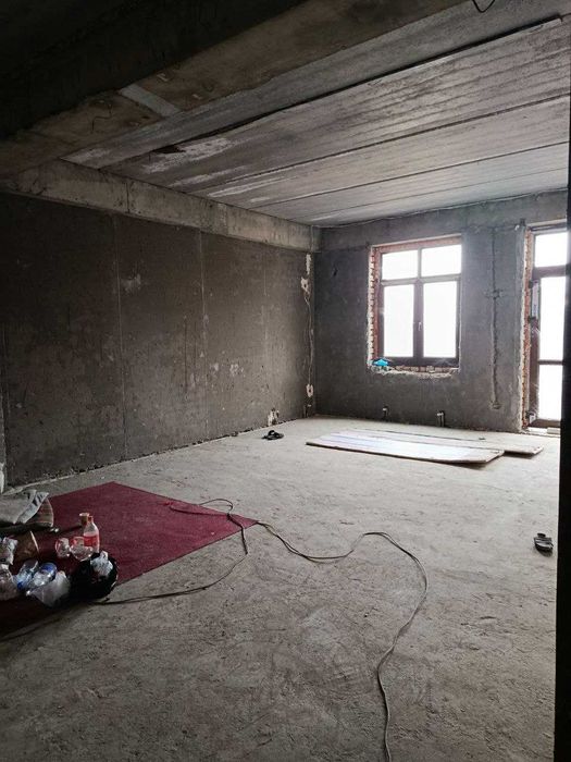 Бунедкор пр-т м-ро Мирзо Улугбек,Парк Гафур Гулям 167 кв.м новостройка