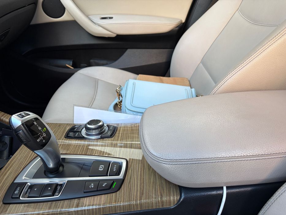 Автомобил БМВ х3 3,5i