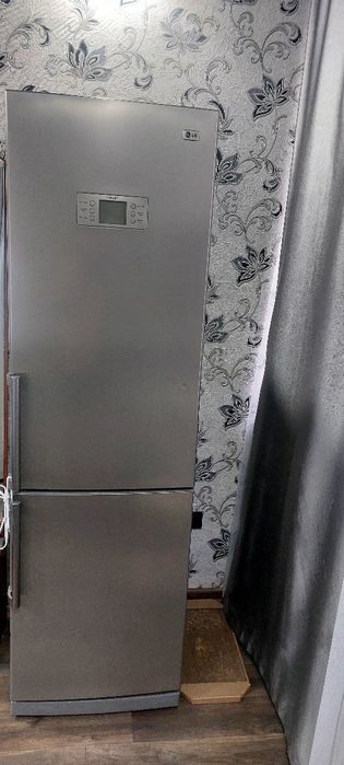 Продам Холодильник.