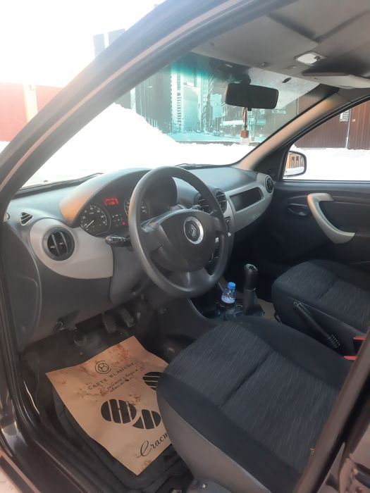 Renault sandero 1.6 в продаже