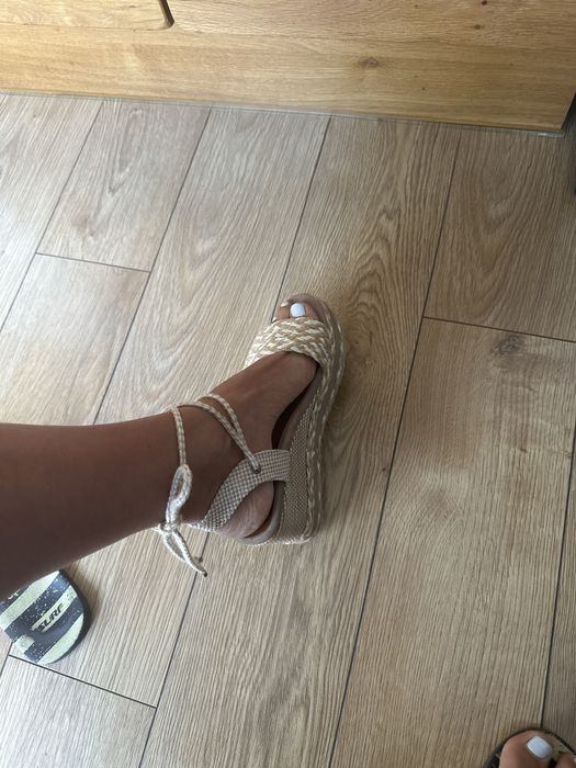 Сандали на платформа!