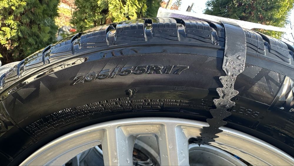 Джанти с зимни и летни гуми 5х100/17