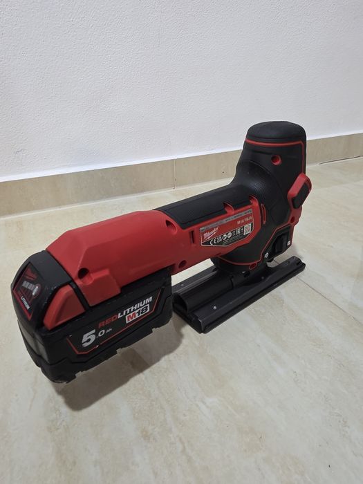 Fierastrau pendular Milwaukee M18 FBJS