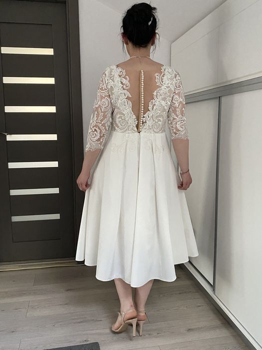 Rochie mireasa midi