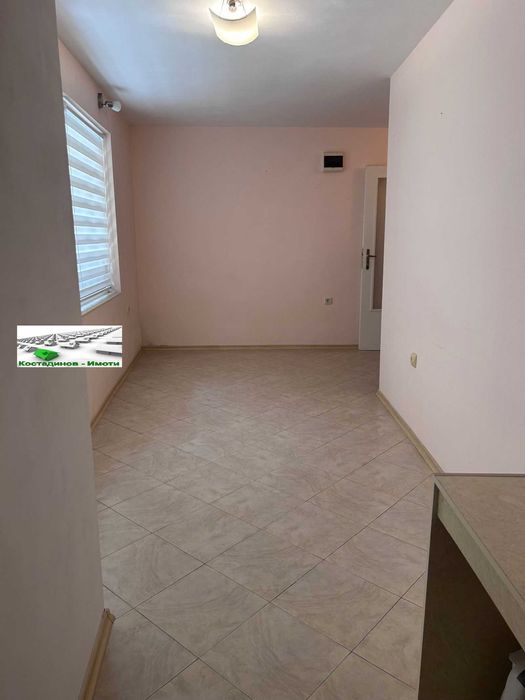 Дава се под наем Офис в Пловдив, Каменица 1 - 48 кв.м за 350 € - Снимка #1