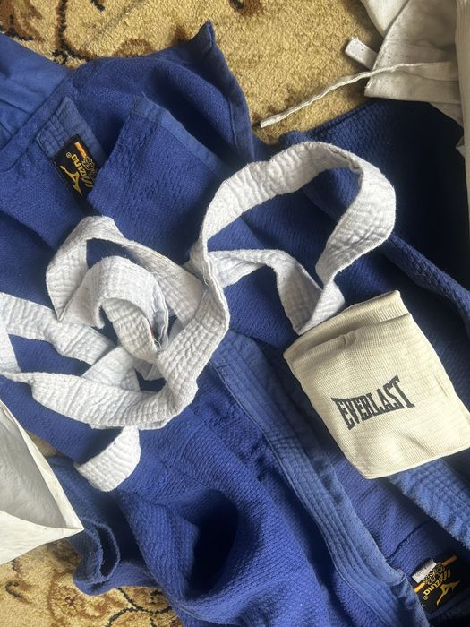 Продам кимано и зюдо