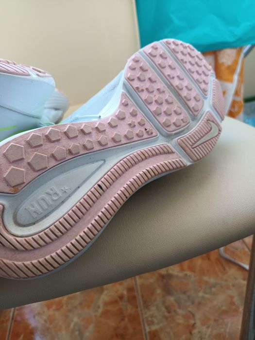 Adidași nike nr 38,5