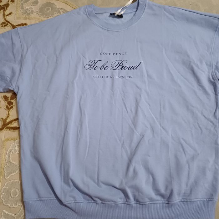 Продам свитшот джемпер