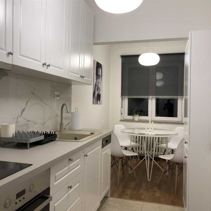 Дава се под наем Двустаен апартамент в Бургас, Възраждане - 54 кв.м за 204 € - Снимка #2