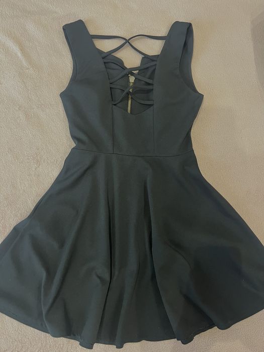 Продавам рокли Zara без никакви забележки!
