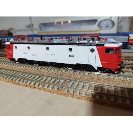 Locomotiva 060 EA CFR scara HO trenulet varianta statica