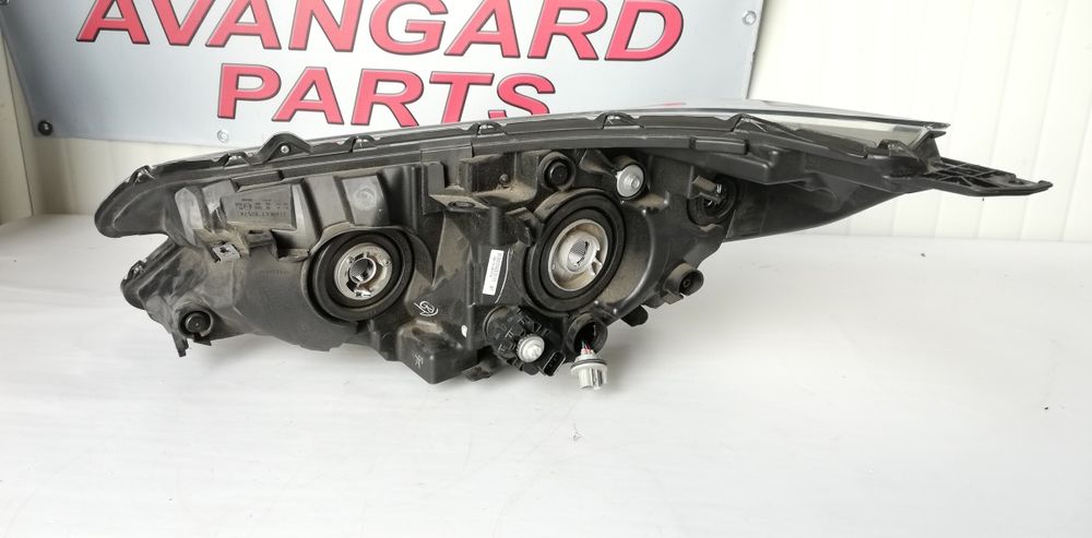 Десен фар Honda CR-V 4 facelift