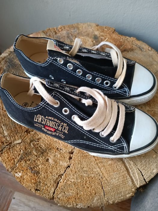 Оригинални винтидж кецове