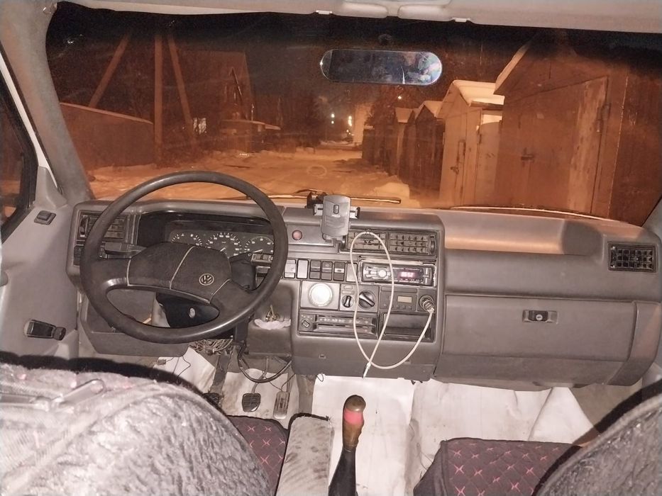 Продам Volkswagen Caravelle 1992