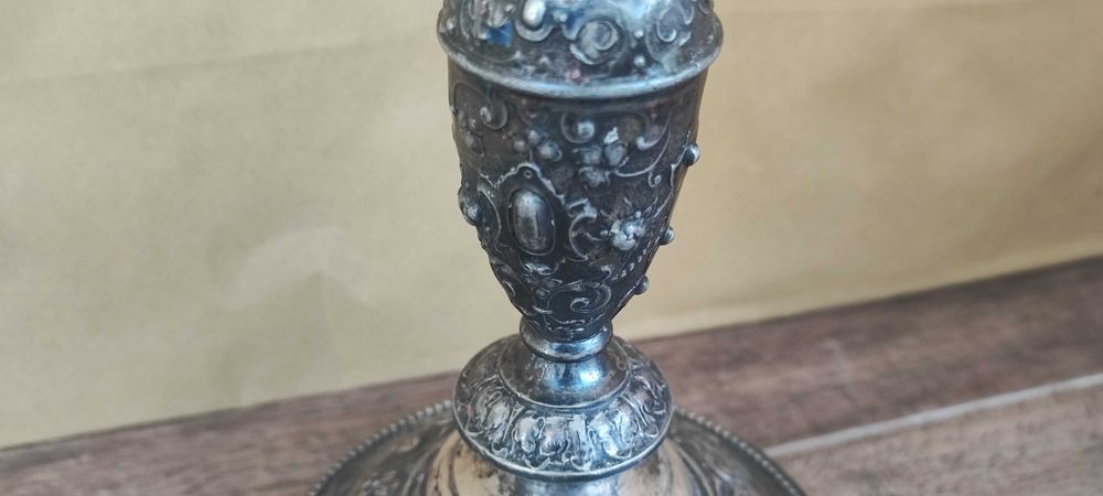 Старинен пoсребрен свещник WMF височина 21,5 см