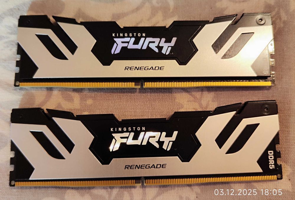 Рам памет 32GB DDR5 6000 Kingston Fury Renegade Silver - Гаранция