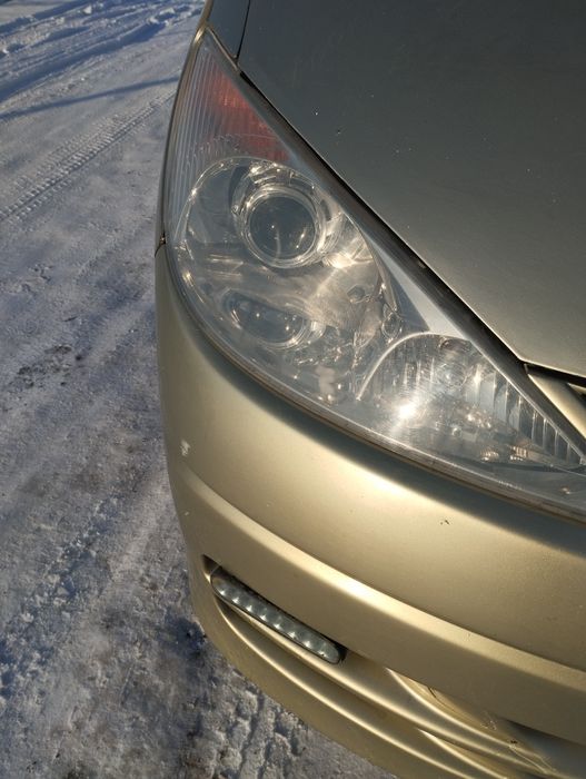 Продам тайота превия