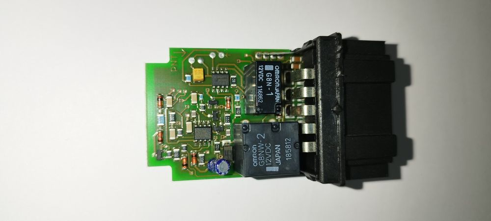 Реле за мигачи на Ауди А2